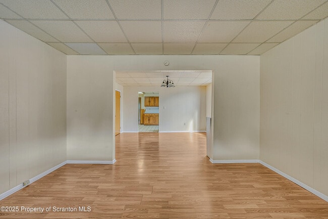Building Photo - 398 Winola Ave