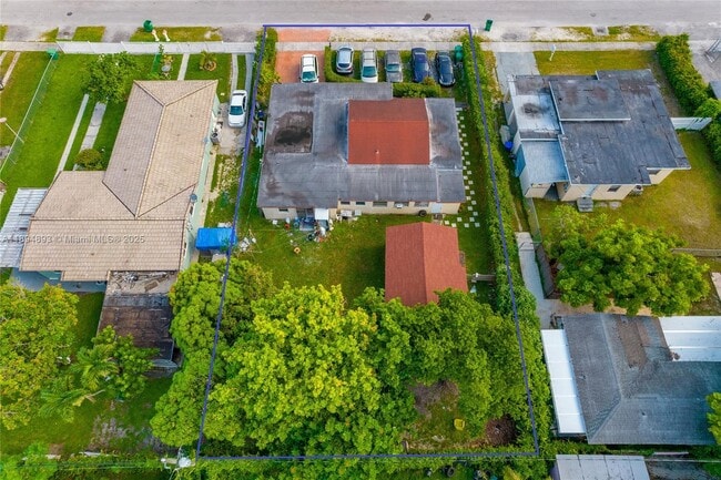 Building Photo - 1030 NW 106th St