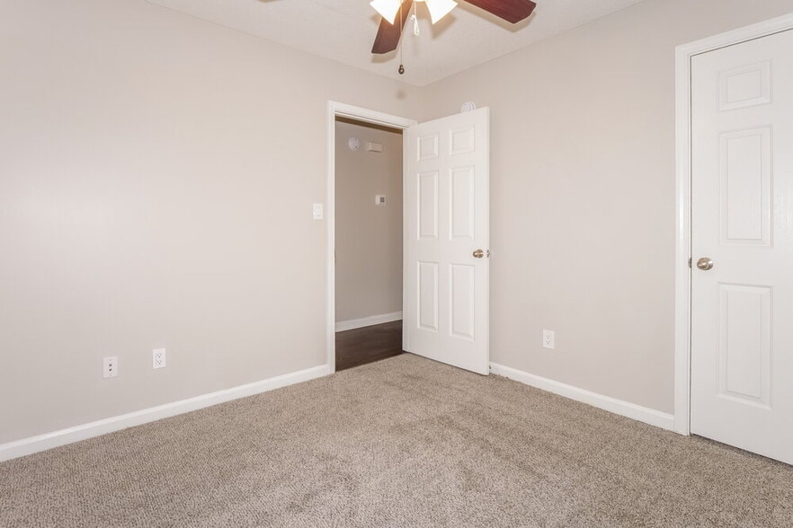 Building Photo - 9882 Wynngate Dr