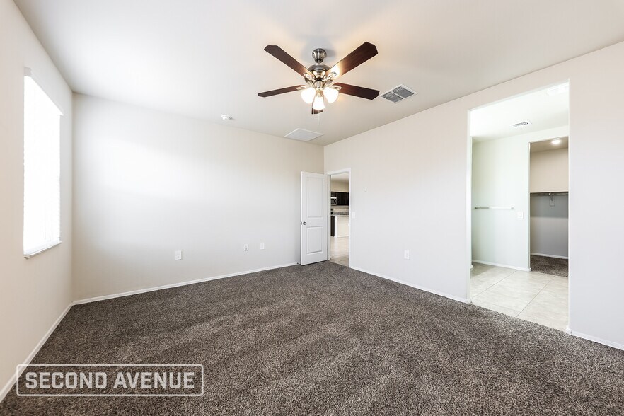 Building Photo - 18363 W Artemisa Ave