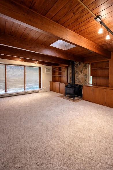 Building Photo - 16031 Rd 10.7 NW