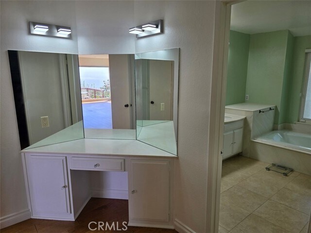 Building Photo - 6759 Alta Vista Dr