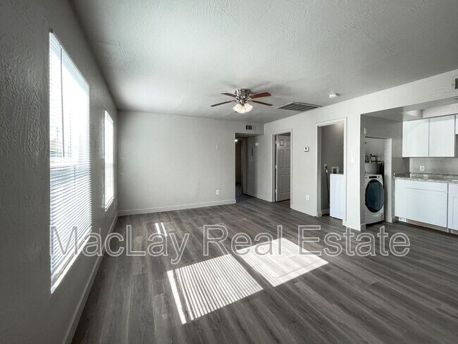 Building Photo - 1421 E Fillmore St