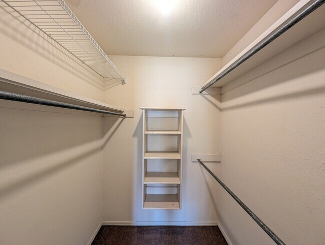 Building Photo - 8440 E 64th Pl