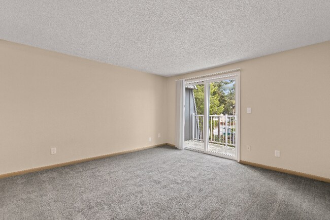 Building Photo - 11540 Pinehurst Way NE