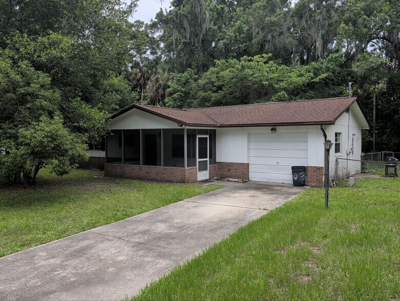 Building Photo - 3260 S Michigan Blvd