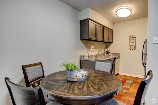 Dining Area - Jacinto Palms