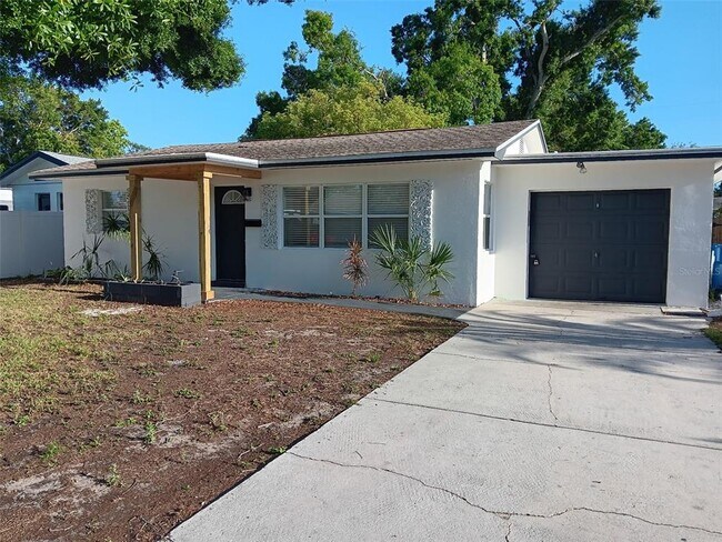Primary Photo - 546 84th Ave N