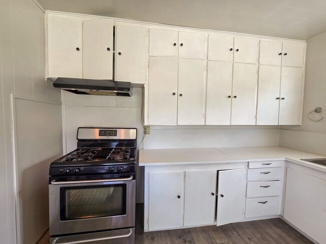 Building Photo - Cute 2 bedroom & 1 bath Home in Shawnee!