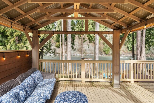 Building Photo - 18301 115th St NE