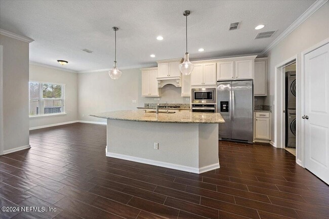 Building Photo - 9802 Kevin Rd