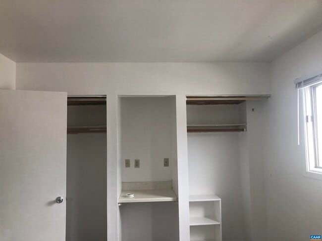 Building Photo - 1307 Wertland St