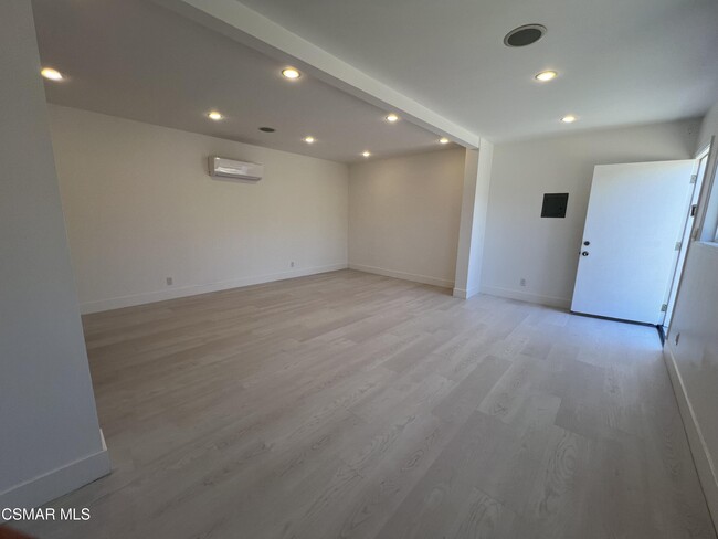 Building Photo - 4934 Enfield Ave