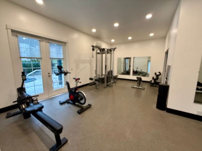 Building Photo - Gallery Condominium - Downtown Kirkland