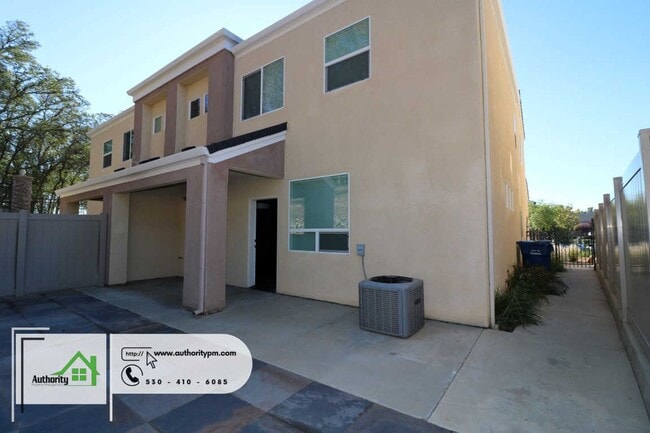 Building Photo - 1353 Browning Street