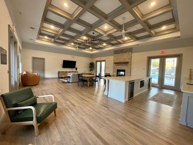 Building Photo - Tuscany con Terrazza | 1 Bed 1 Bath | 773 sf