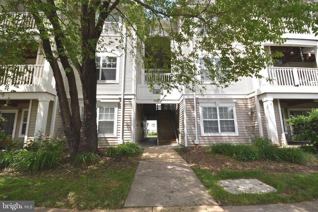 Building Photo - 11000 Kinship Ct