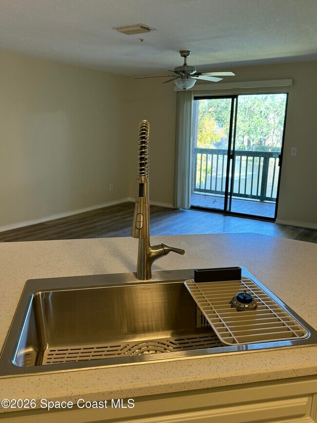 Building Photo - 7667 N Wickham Rd