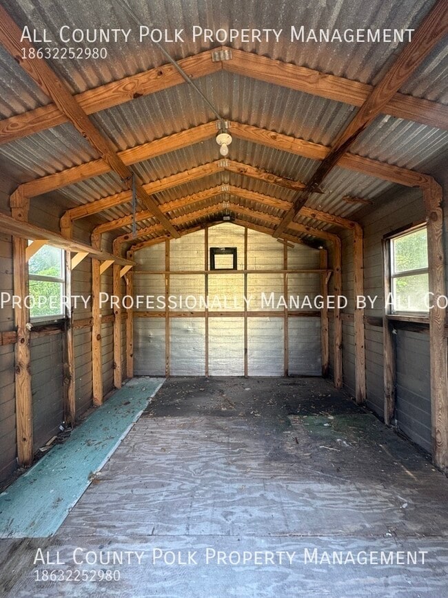 Building Photo - 221 Janet Ln