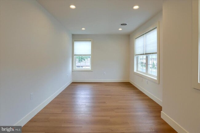 Building Photo - 45 N Penn St