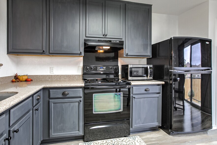 Building Photo - 2322 Kuykendall Dr