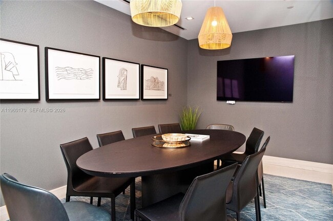 Building Photo - 225 N Miami Ave