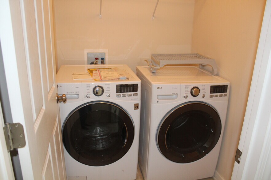 Building Photo - 1404 Bellsmith Dr