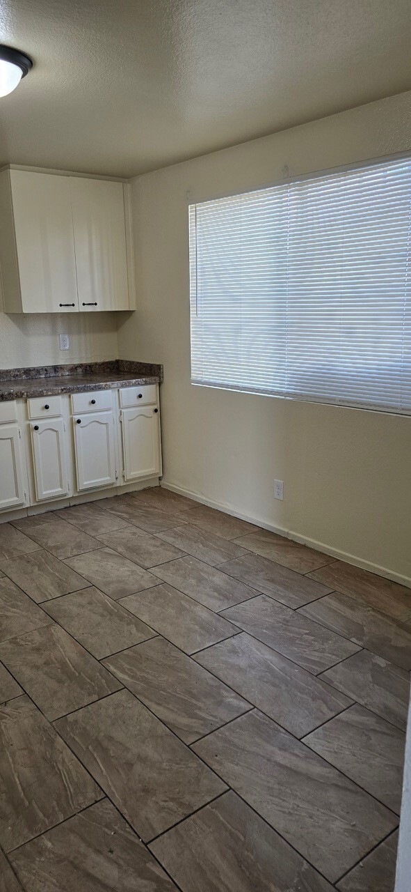 Building Photo - 9500-9502 Avalon Blvd