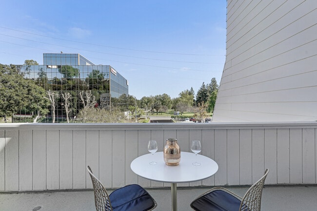 Building Photo - 5845 Topanga Canyon Pl