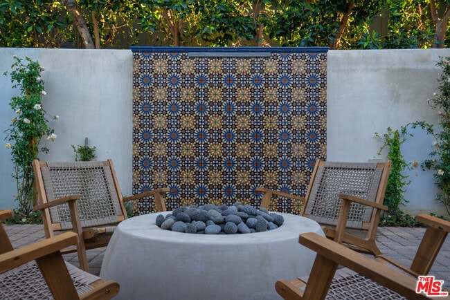 Building Photo - 4265 Denny Ave