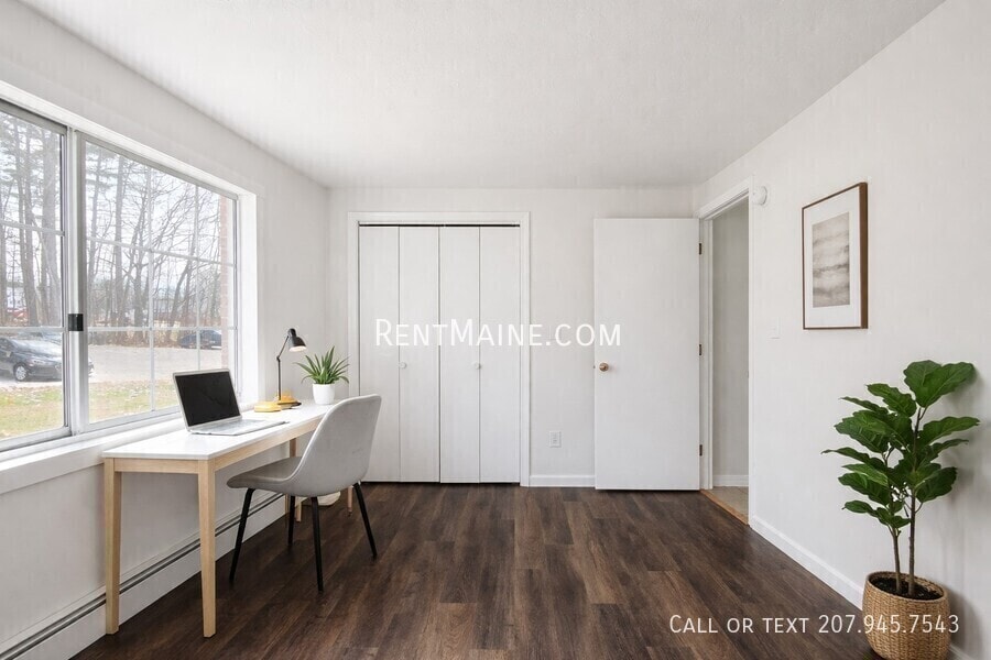 Building Photo - 20 Tall Pines Dr