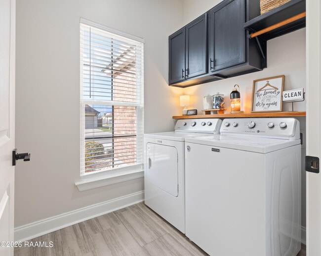 Building Photo - 901 Russo Rd