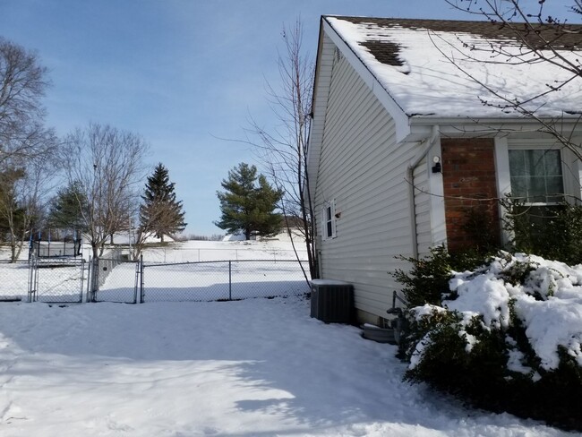 Building Photo - Coming Soon!! Large Family SF Newly Renova...