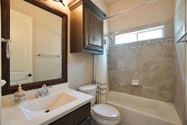Building Photo - 2209 Milan Meadows Dr