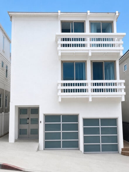 Building Photo - 126 Neptune Ave