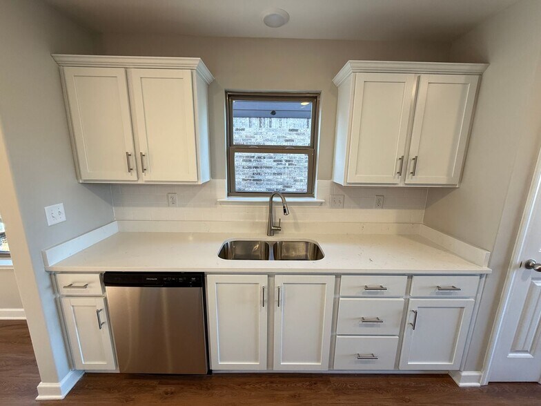 Building Photo - 9687 Bloomington Cir