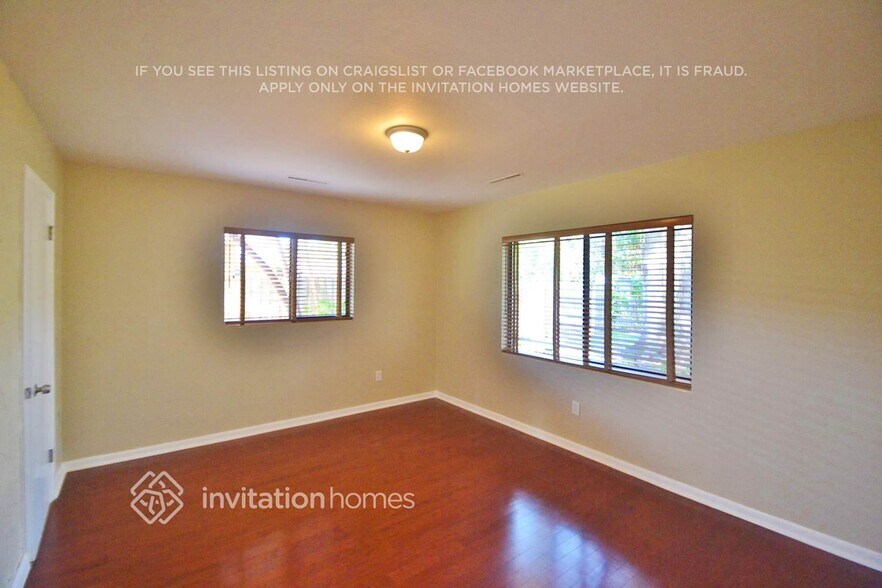Building Photo - 16 Southwind Dr