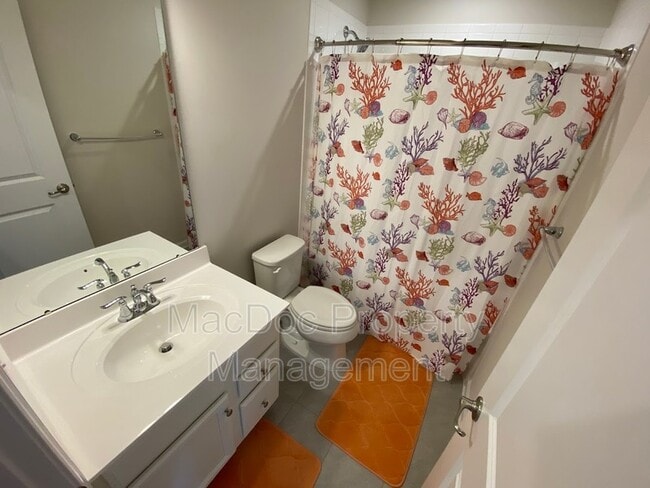 Building Photo - 9730 Cedarmass Cir