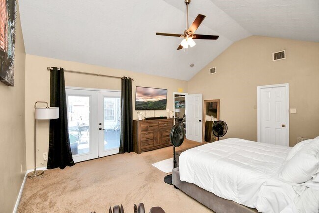 Building Photo - 2834 Green Hollow Ct
