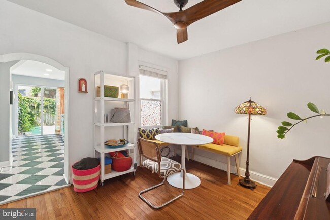 Building Photo - 1466 E Wilt St