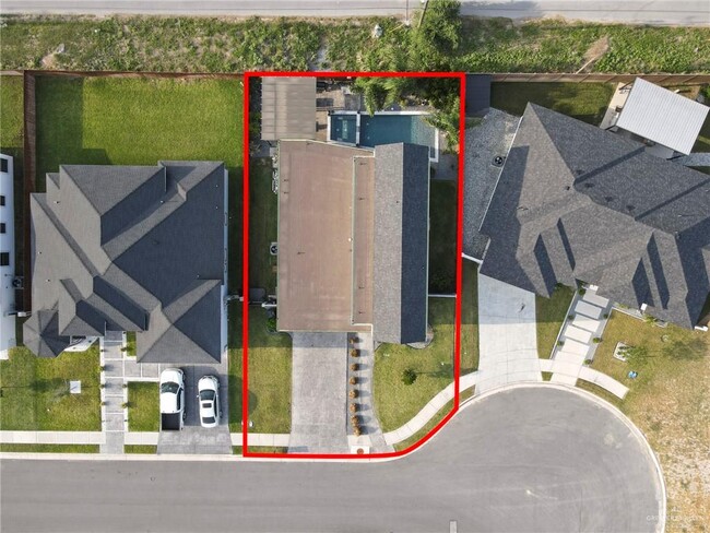 Building Photo - 2604 Wisteria Ave