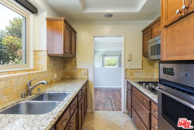 Building Photo - 2329 Parnell Ave