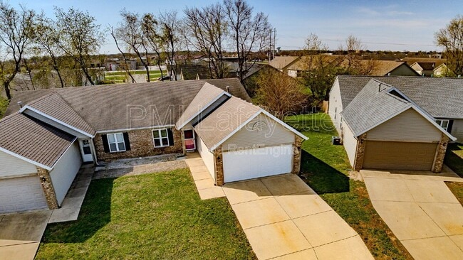 Building Photo - 2035 Bridgewater Cir