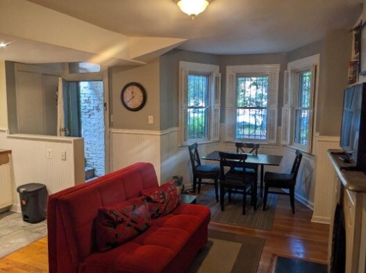 Building Photo - 219 3rd St NE