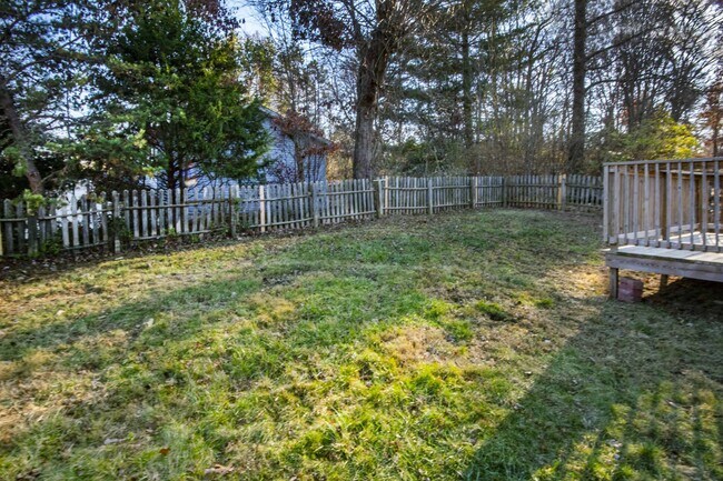 Building Photo - 6600 Woodcock Cir