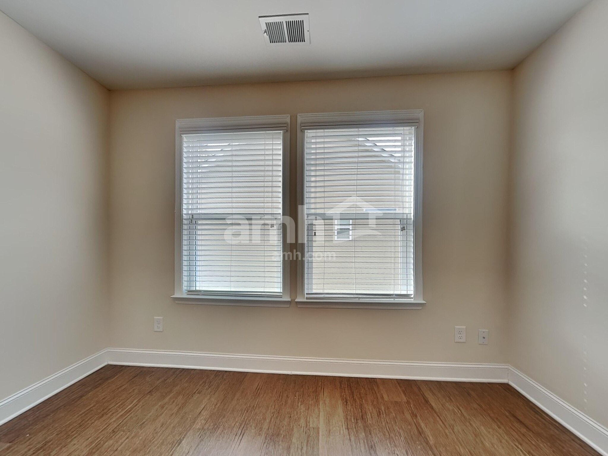 Building Photo - 1019 Monitor Ct