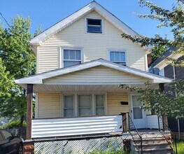 Building Photo - Charming 3-Bedroom Single-Family in Cleveland – Spacious, Comfortable & Move-In Ready!