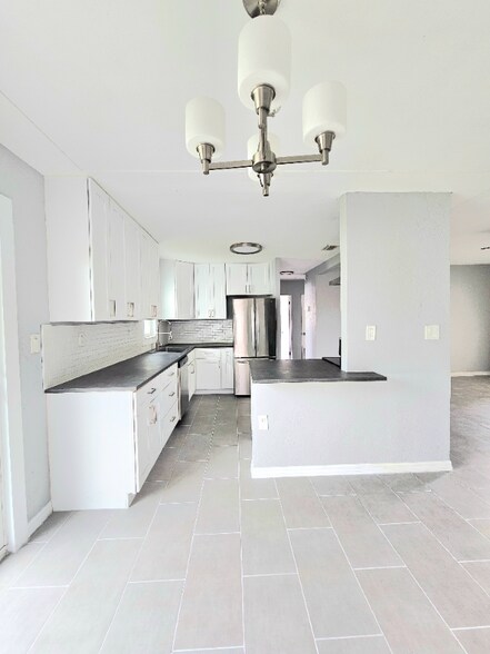 Building Photo - 5301 17th St N