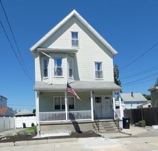 Building Photo - 63 Emerald St