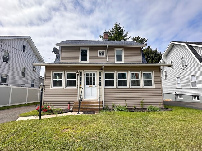 Primary Photo - 141 Cheshire St